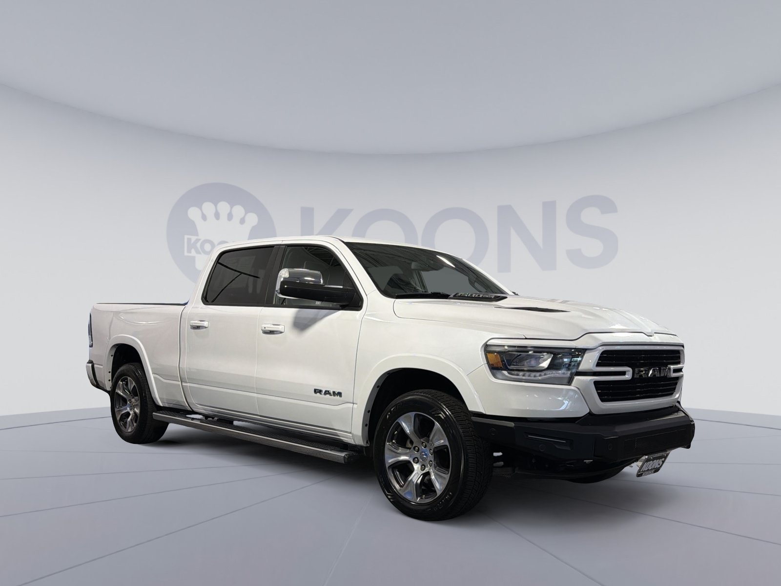 Used 2019 RAM 1500 Laramie AWD/4WD image 10