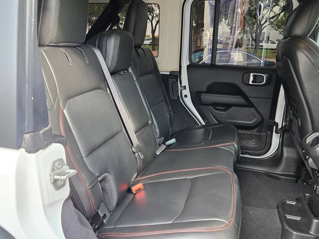 Used 2022 Jeep Wrangler Unlimited Rubicon w/ LED Lighting Group AWD/4WD image 27