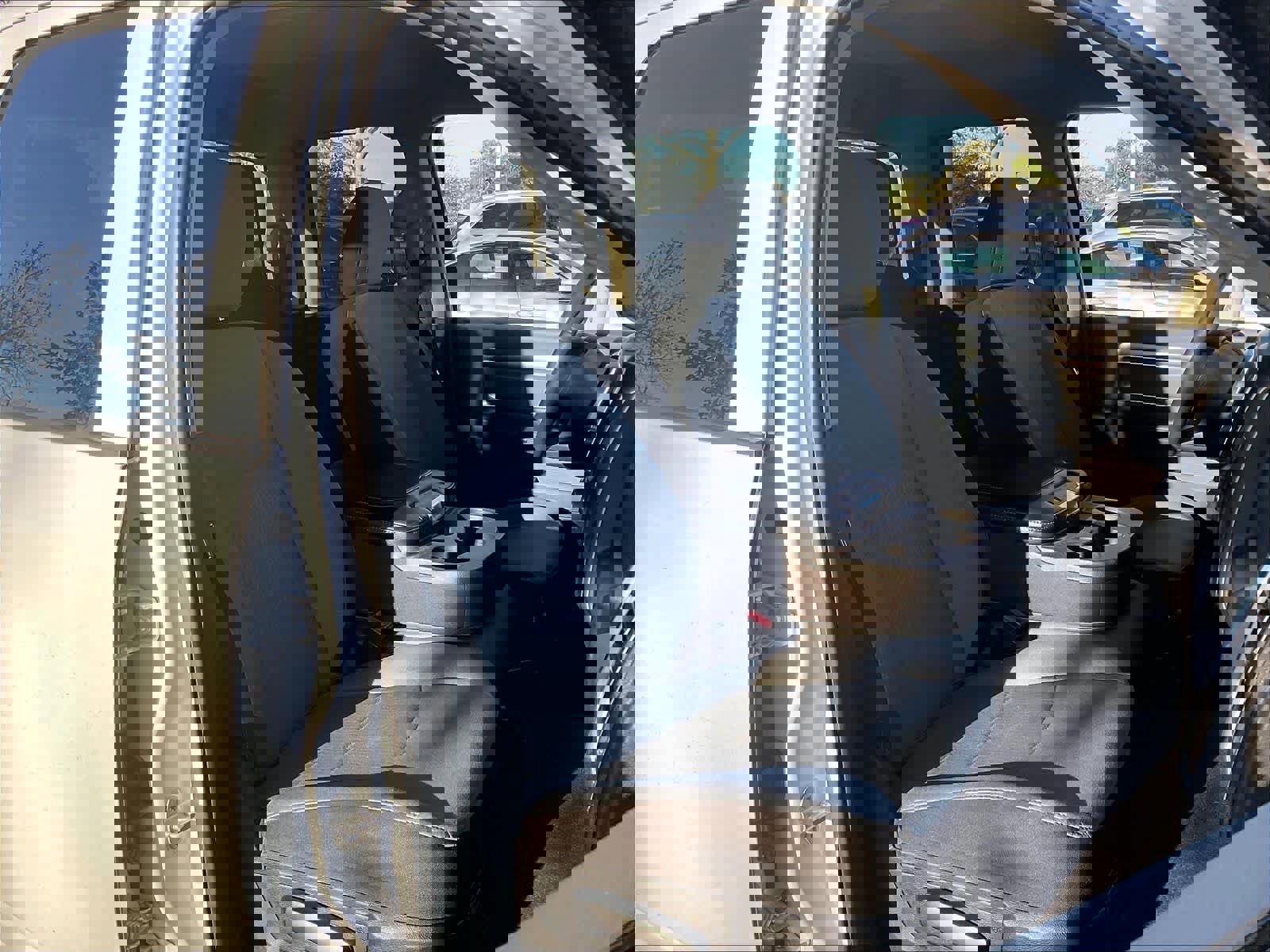 Used 2024 RAM 1500 Classic SLT image 10