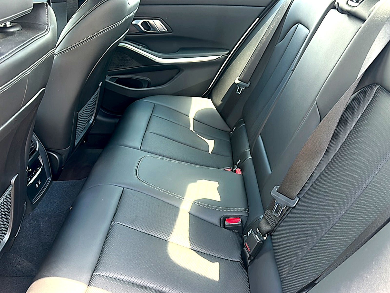 Used 2023 BMW M340i xDrive w/ Shadowloine Package AWD/4WD image 19