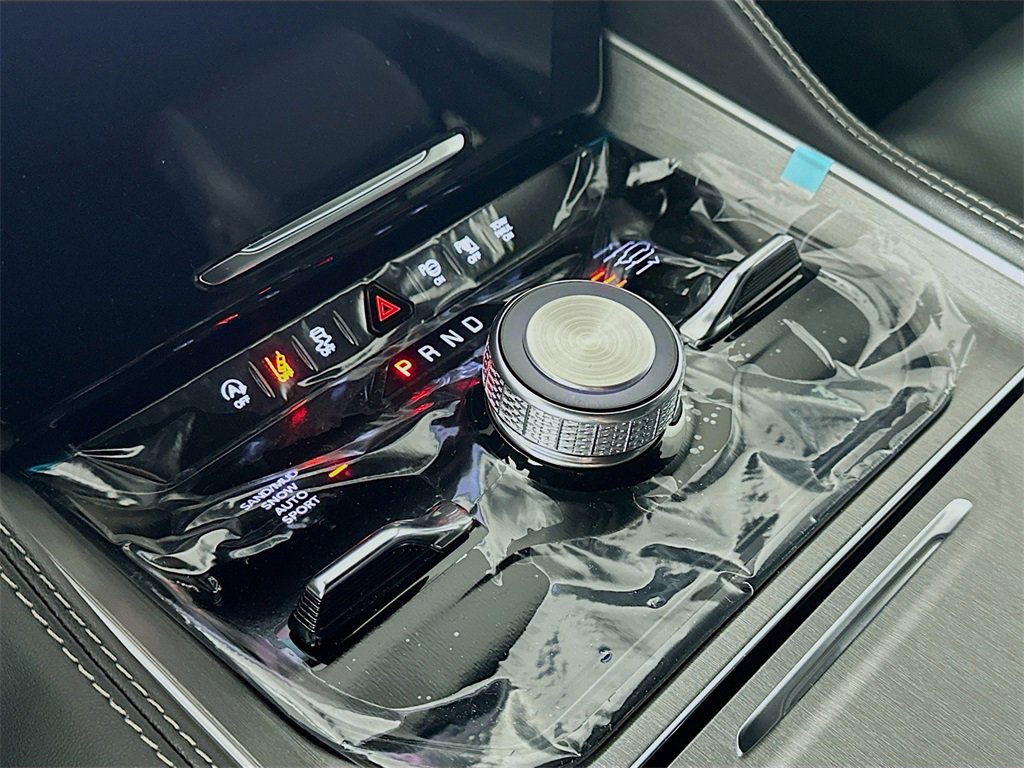 New 2025 Jeep Wagoneer L Series II w/ Convenience Group I image 12