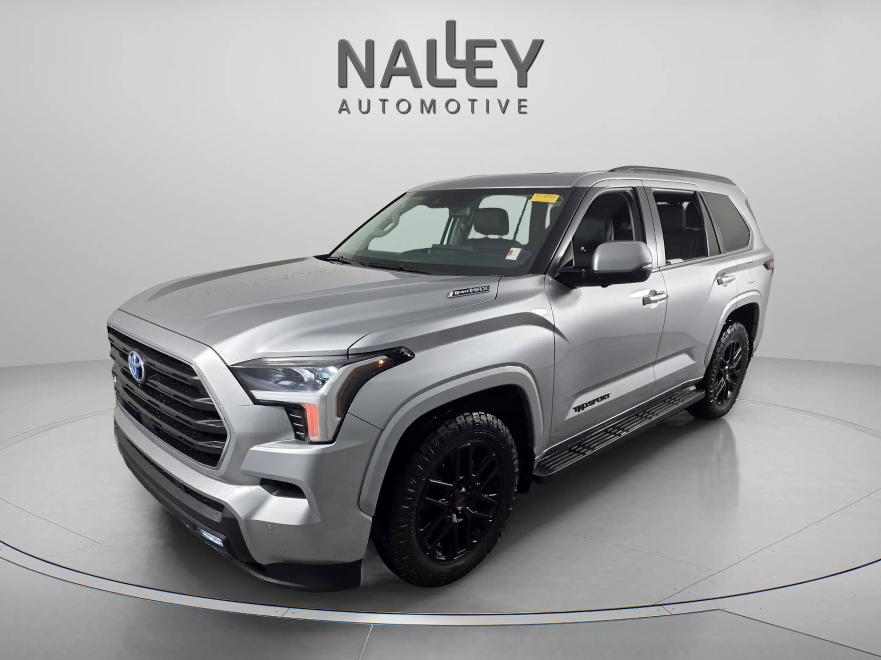 Used 2024 Toyota Sequoia SR5 image 1