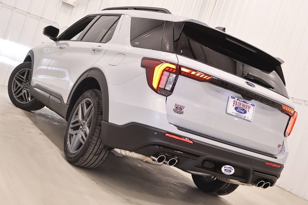 New 2026 Ford Explorer ST image 37