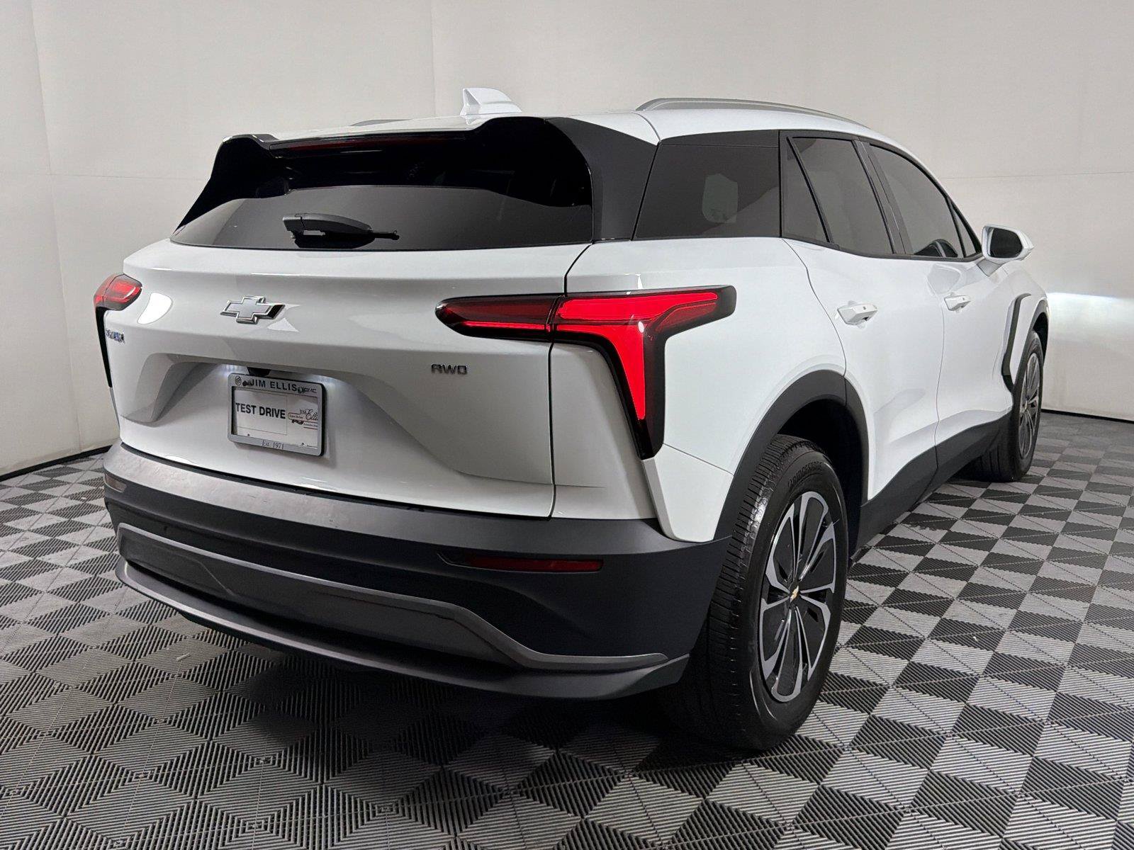 Used 2024 Chevrolet Blazer EV LT AWD/4WD image 6