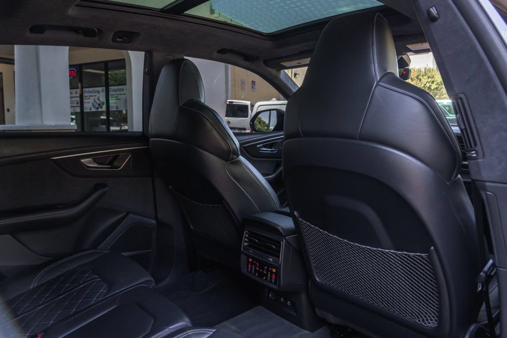 Used 2023 Audi SQ8 Prestige AWD/4WD image 25