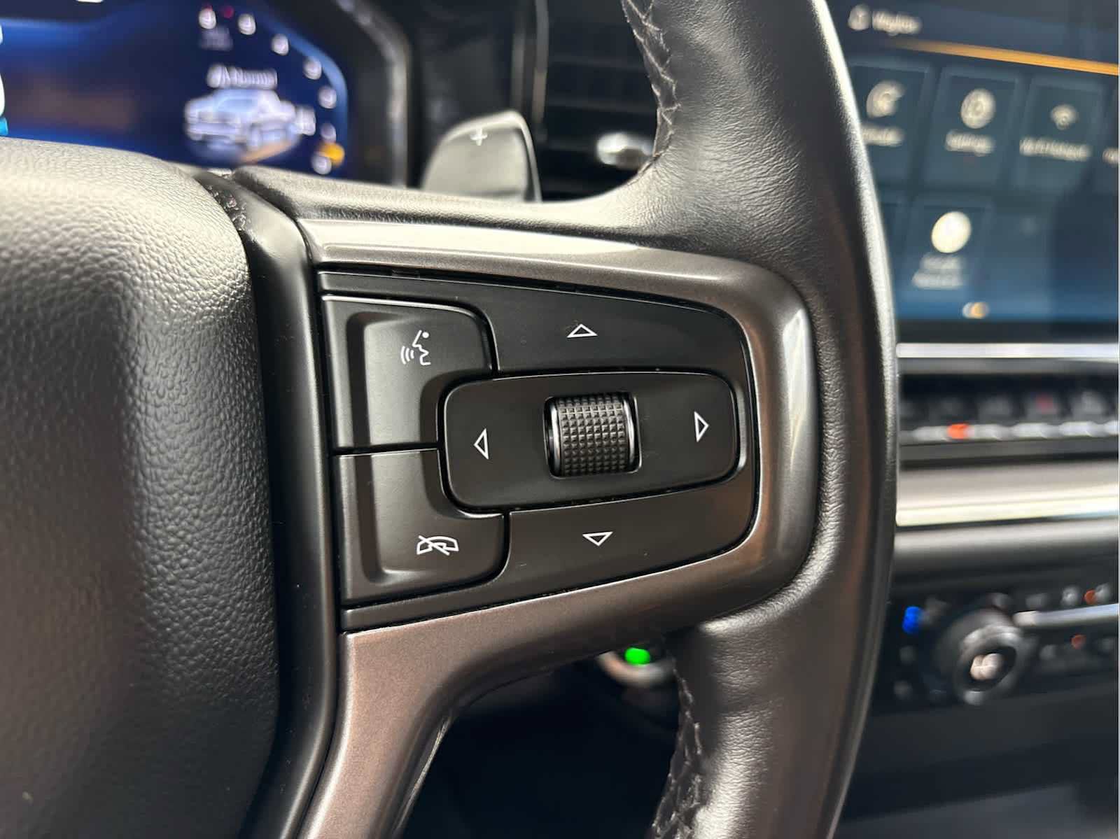 Used 2022 Chevrolet Silverado 1500 ZR2 w/ Technology Package AWD/4WD image 26