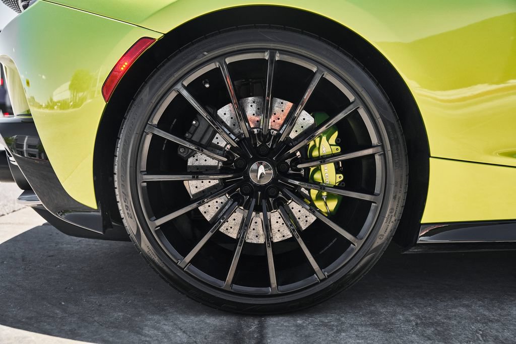 Used 2023 McLaren GT RWD image 26