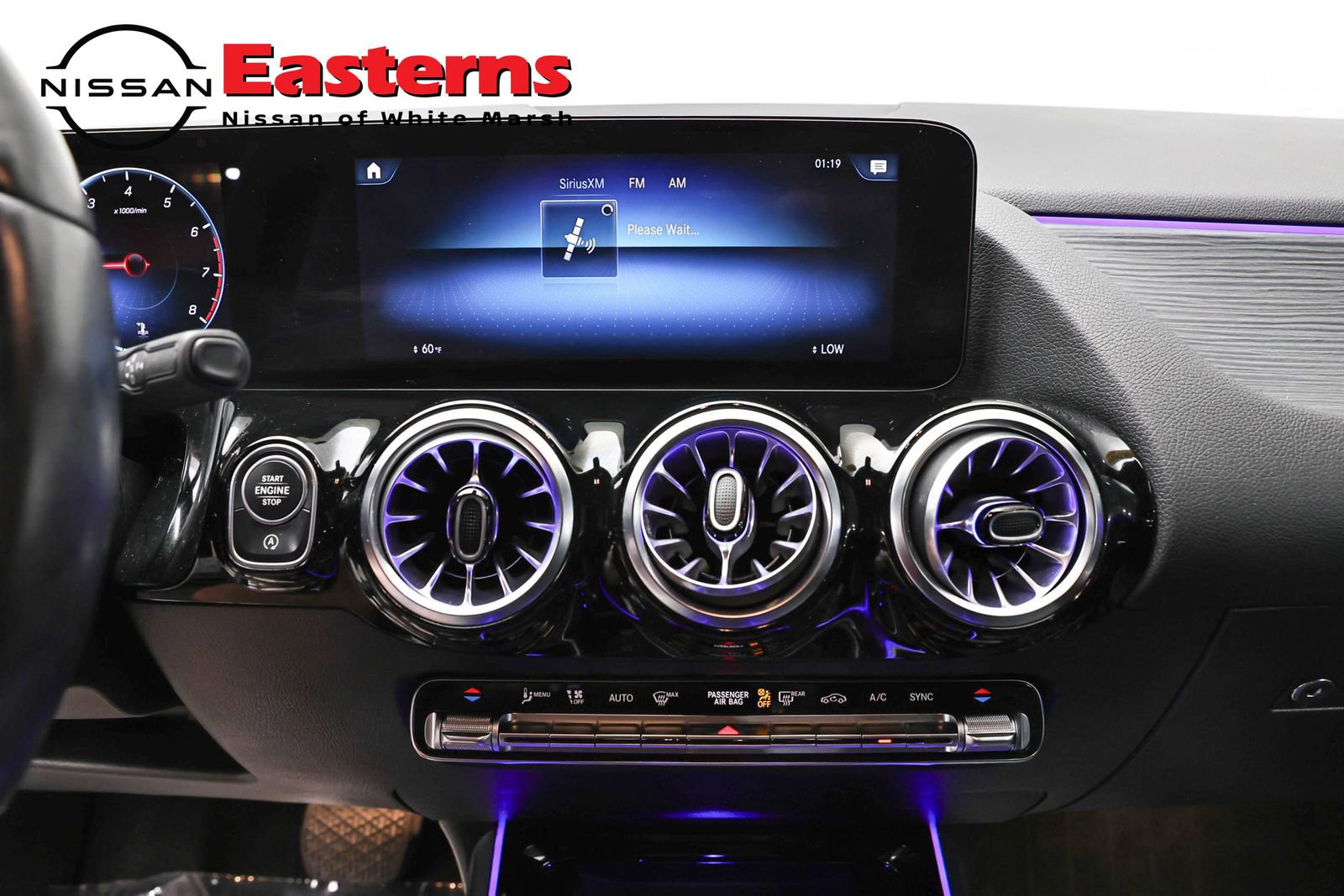 Used 2023 Mercedes-Benz GLA 250 4MATIC w/ Premium Package image 11