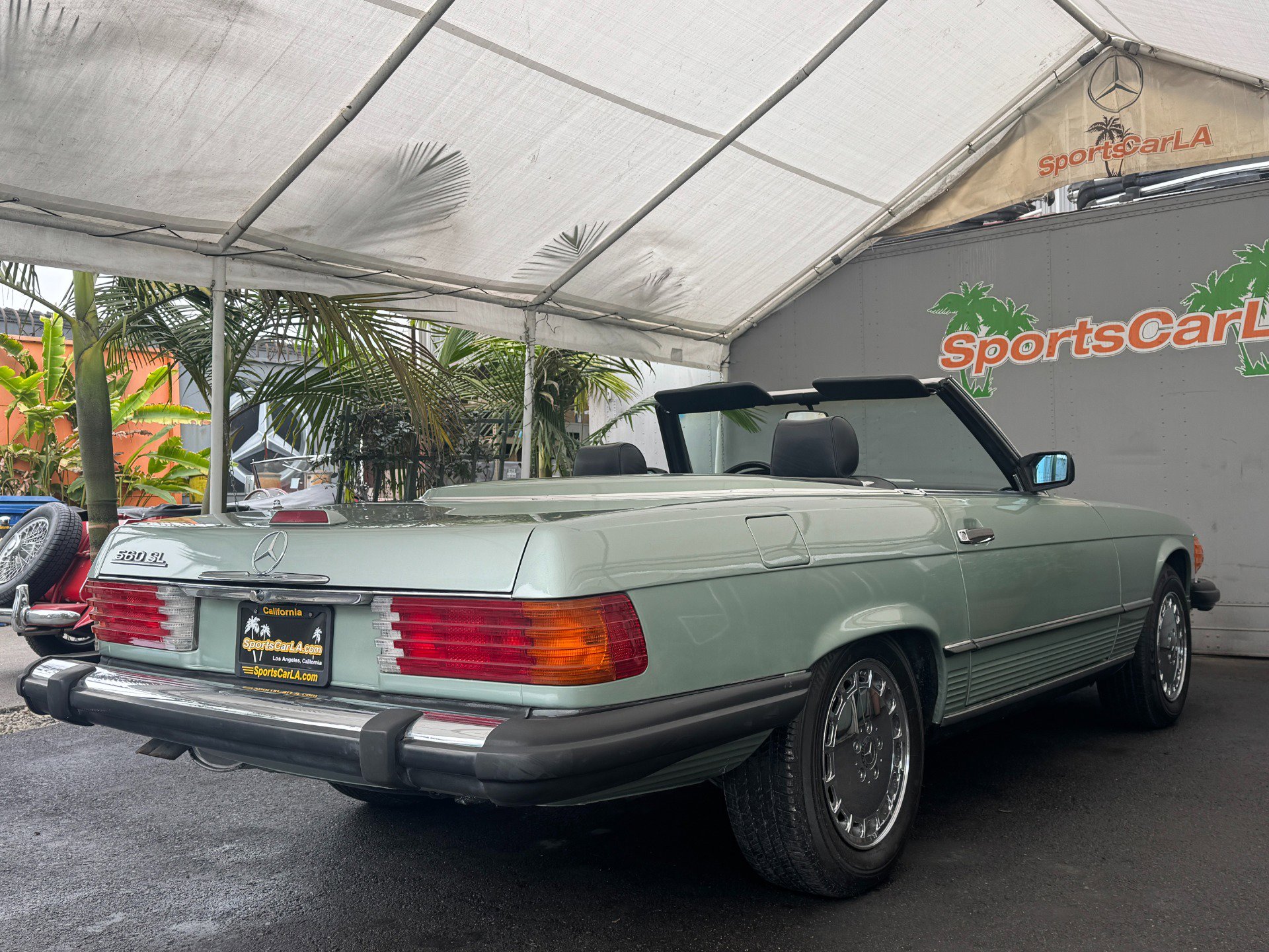 Used 1988 Mercedes-Benz 560 SL image 3