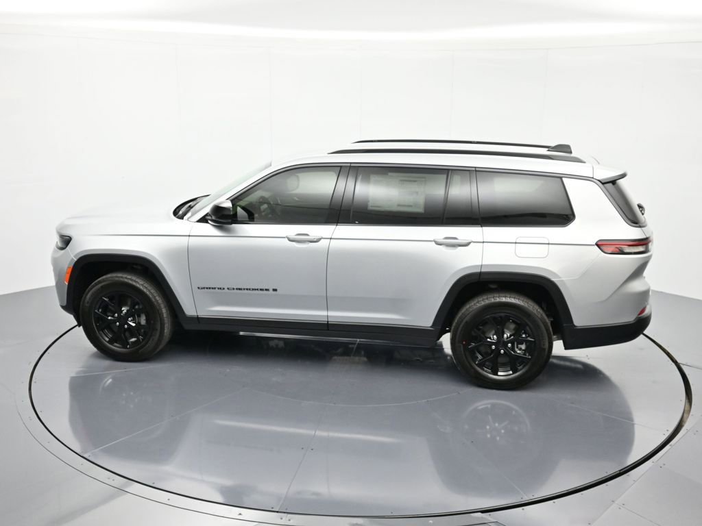 New 2026 Jeep Grand Cherokee L 4WD image 38