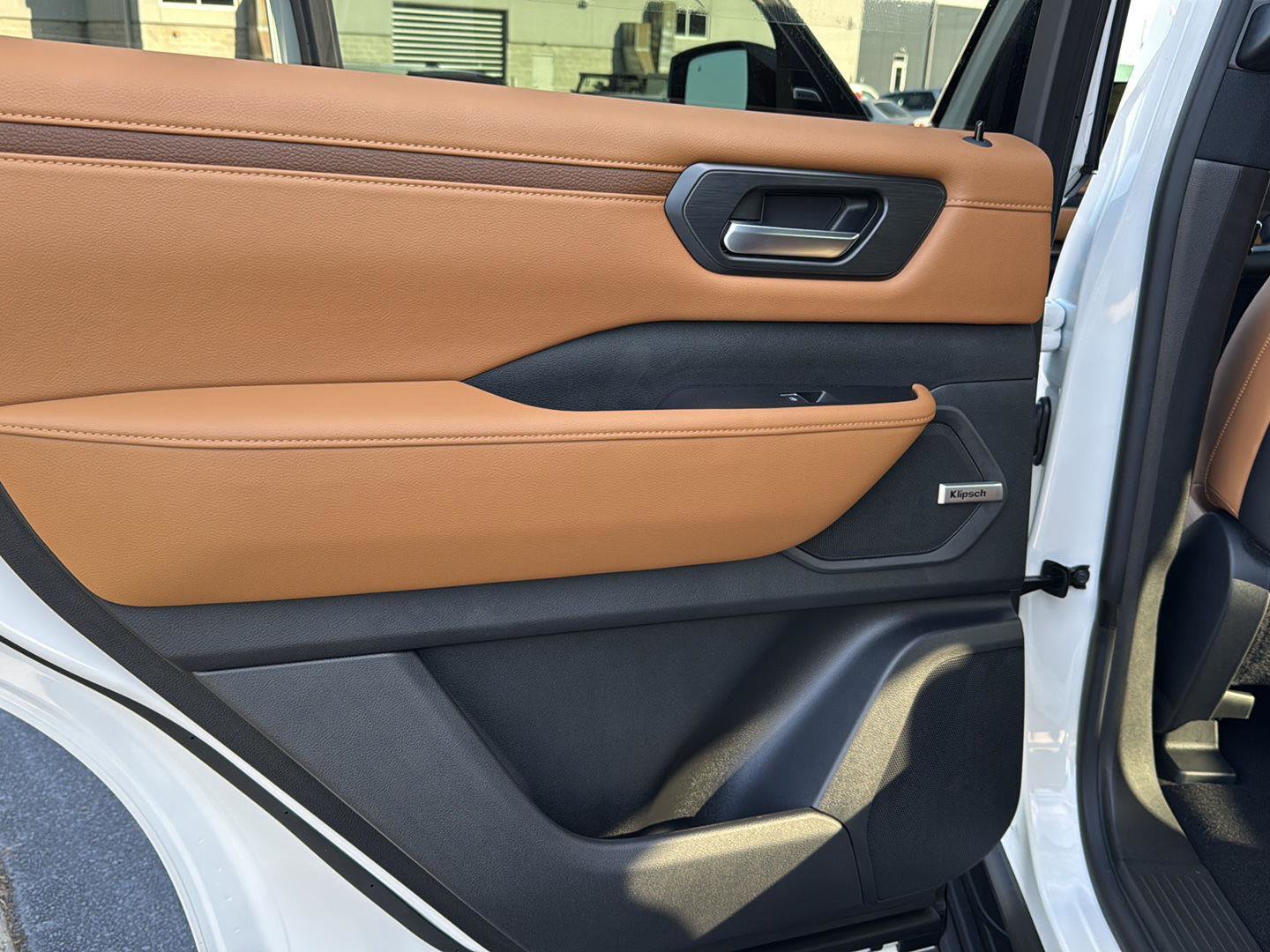 New 2026 Nissan Armada SL image 15