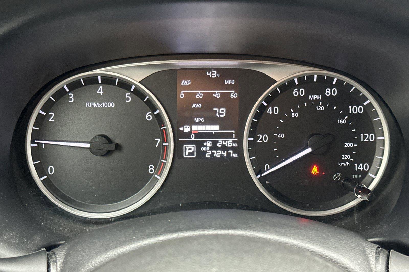 Used 2024 Nissan Kicks S image 24