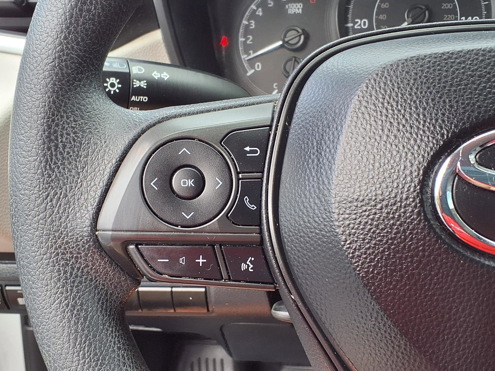 Used 2020 Toyota Corolla L image 23
