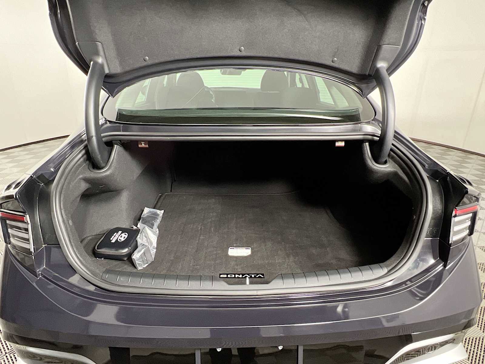 Used 2024 Hyundai Sonata SEL AWD/4WD image 25