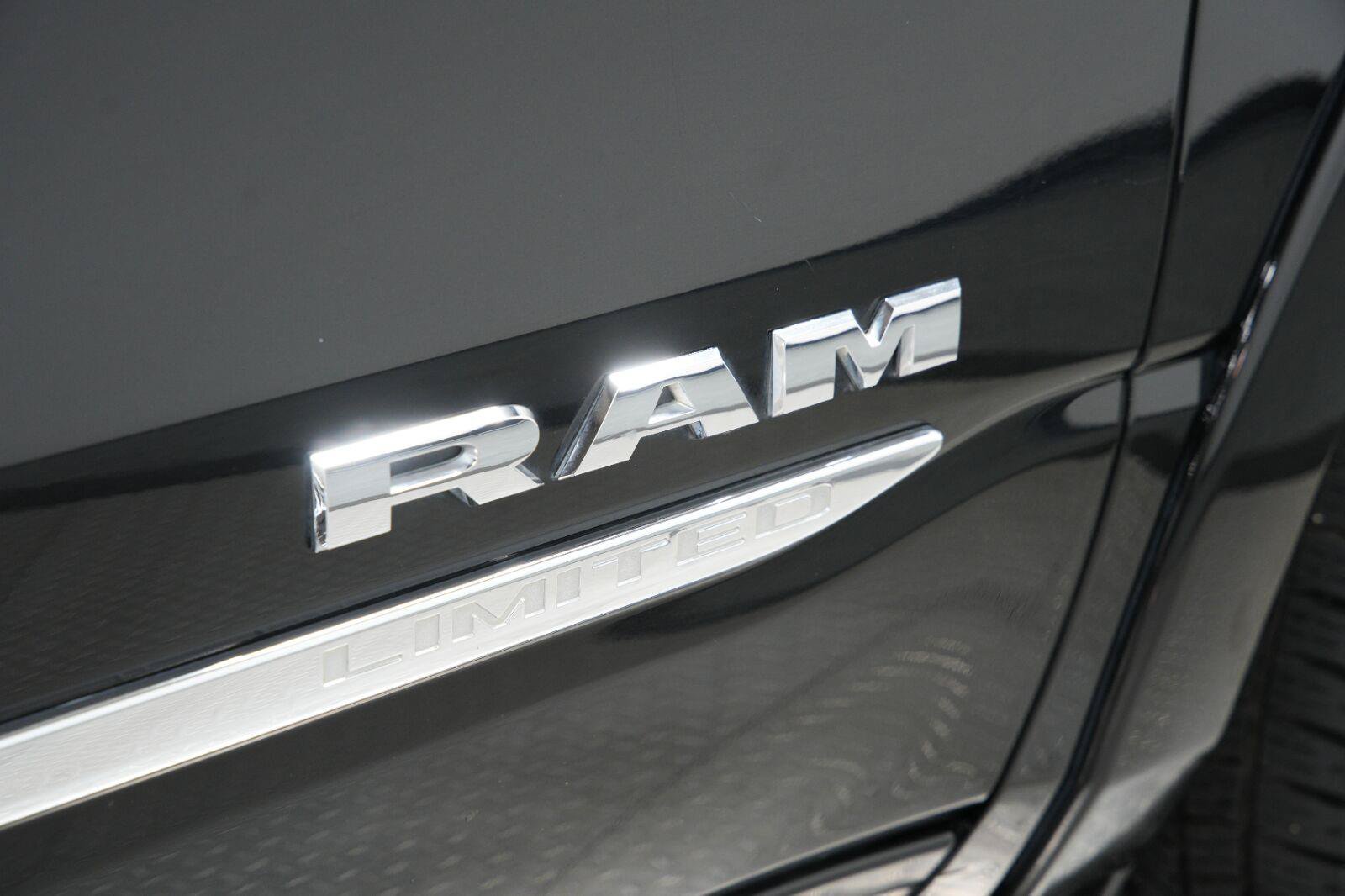 Used 2019 RAM 1500 Limited AWD/4WD image 32