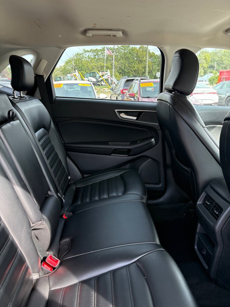Used 2022 Ford Edge SEL AWD/4WD image 12