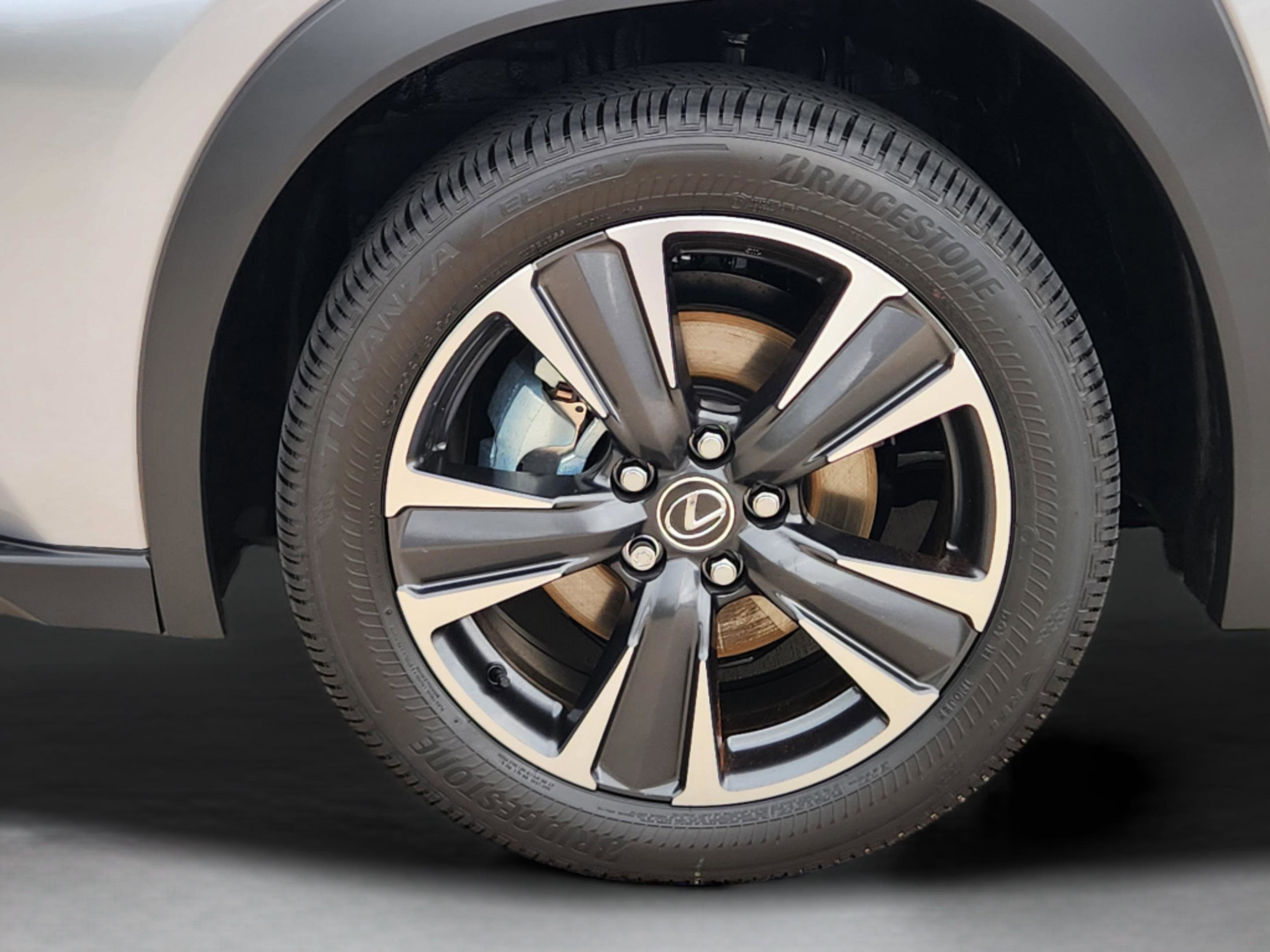 New 2026 Lexus UX 300h FWD image 24