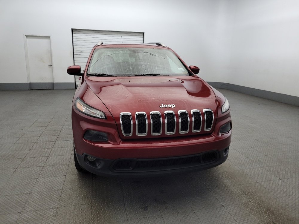 Used 2016 Jeep Cherokee Latitude w/ Cold Weather Group image 14