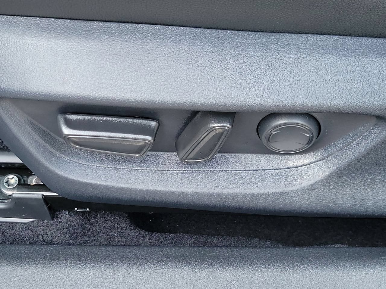 New 2026 Toyota Camry XLE AWD/4WD image 18