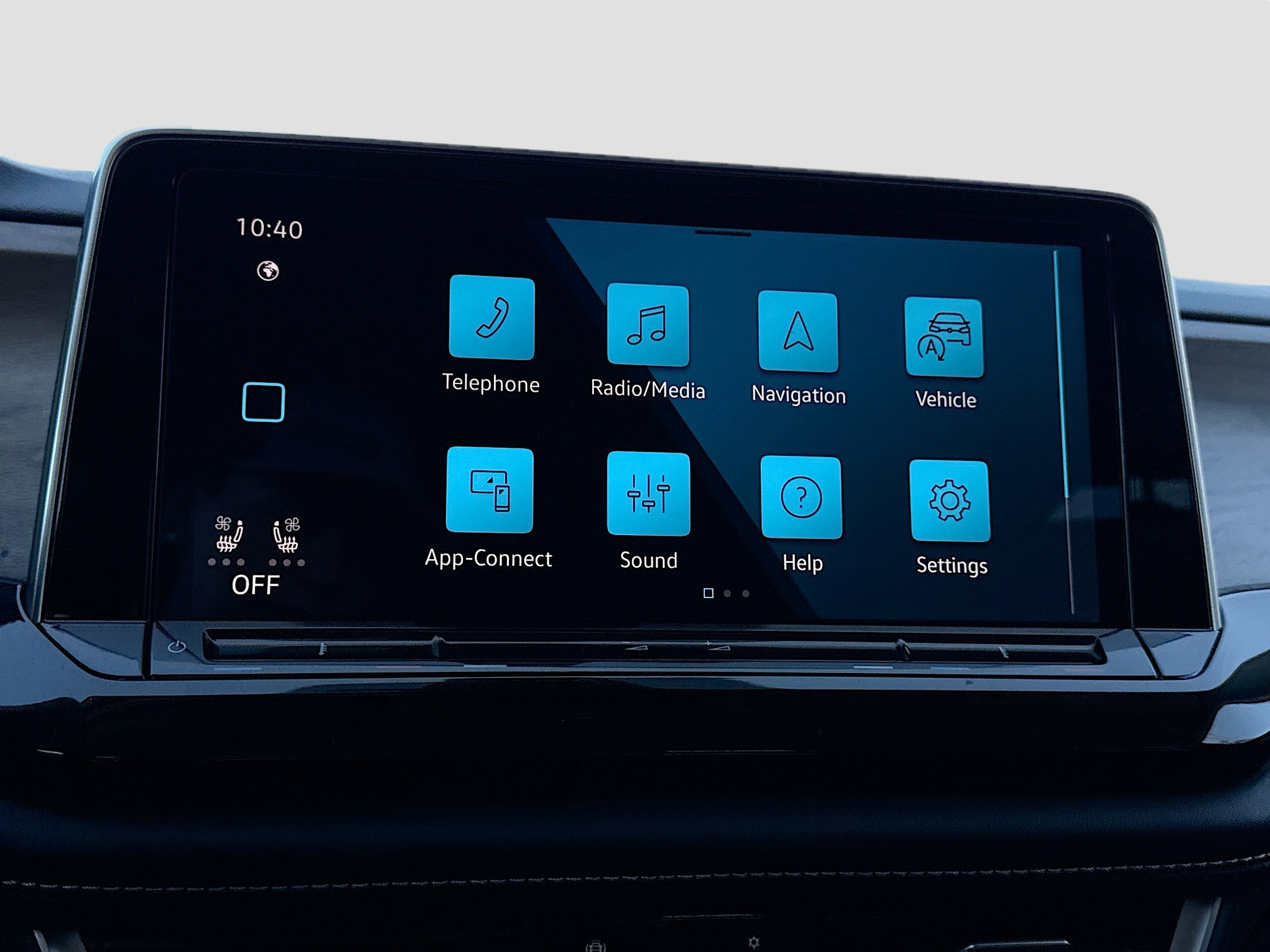 Used 2024 Volkswagen Atlas SE image 29