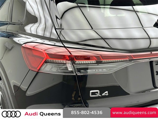 Used 2025 Audi Q4 e-tron Premium w/ Convenience Package image 9