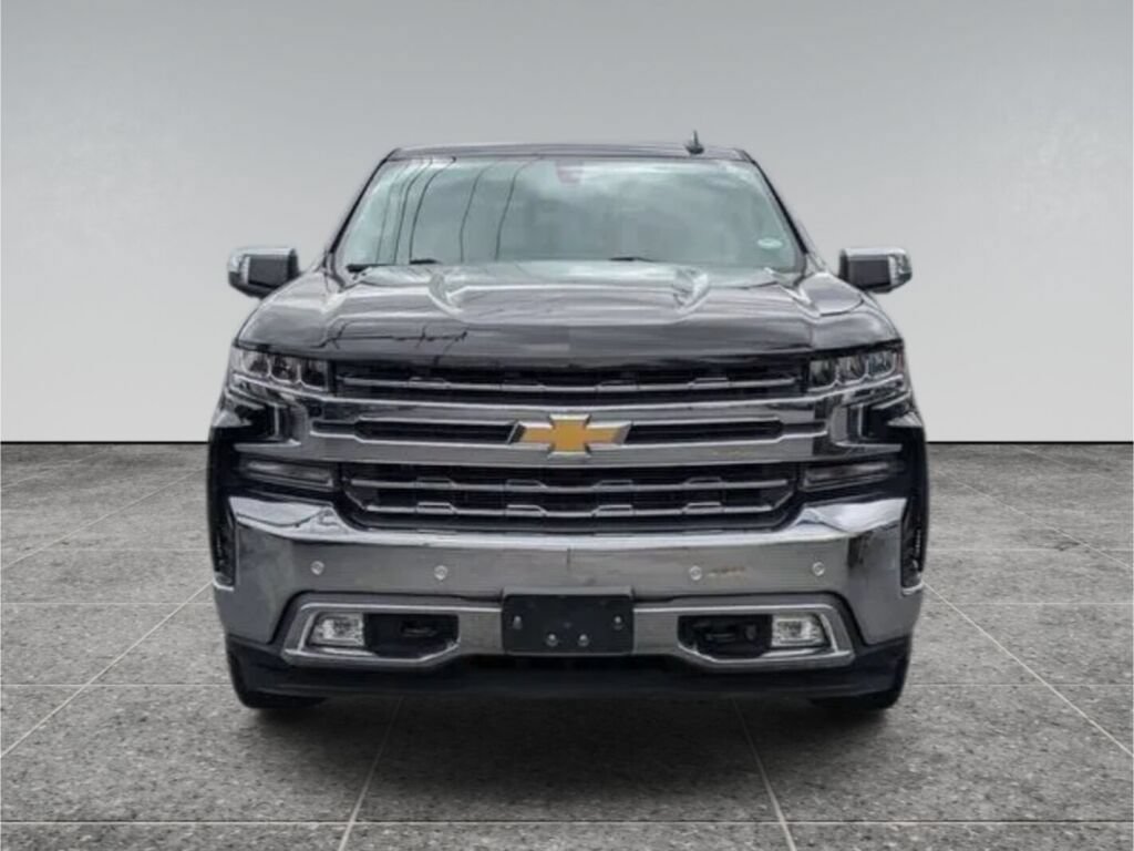 Used 2020 Chevrolet Silverado 1500 LTZ w/ LTZ Plus Package AWD/4WD image 2
