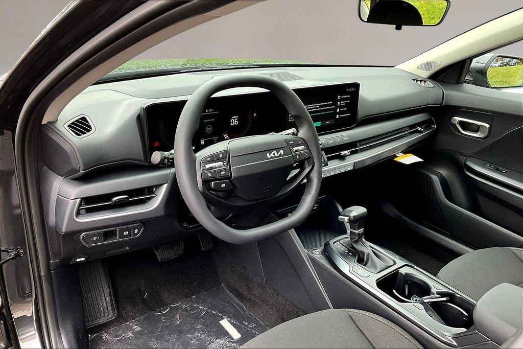 New 2026 Kia K4 LXS FWD image 7
