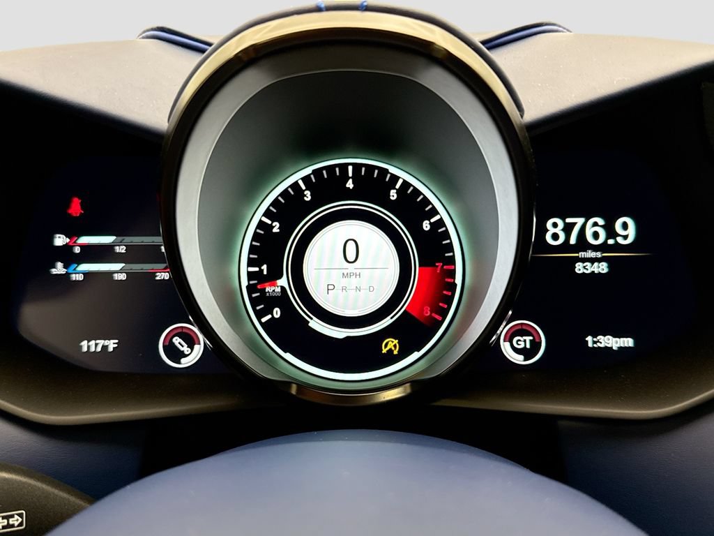 Used 2022 Aston Martin DBS Superleggera RWD image 31