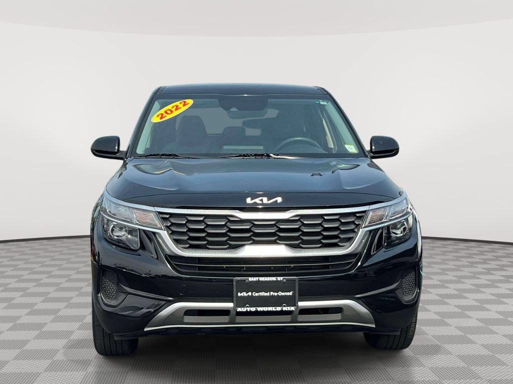 Certified 2023 Kia Seltos LX AWD/4WD image 2