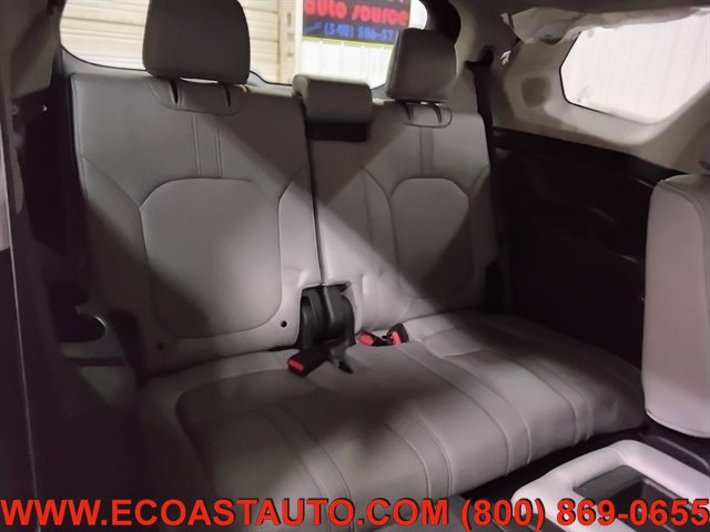 Used 2025 Honda Pilot Touring image 17