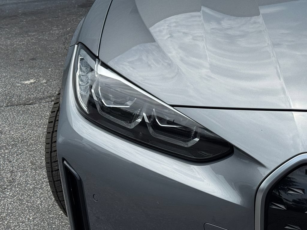 Used 2023 BMW i4 eDrive35 w/ Premium Package RWD image 3