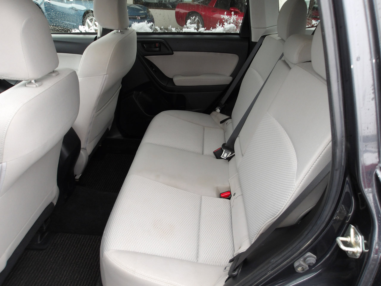 Used 2015 Subaru Forester 2.5i Premium w/ All-Weather Package image 10