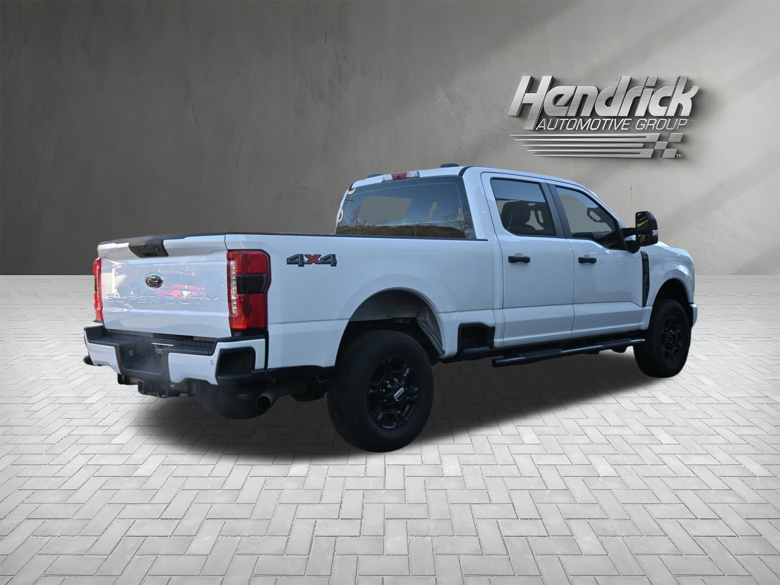 Used 2023 Ford F250 XL w/ STX Appearance Package image 9