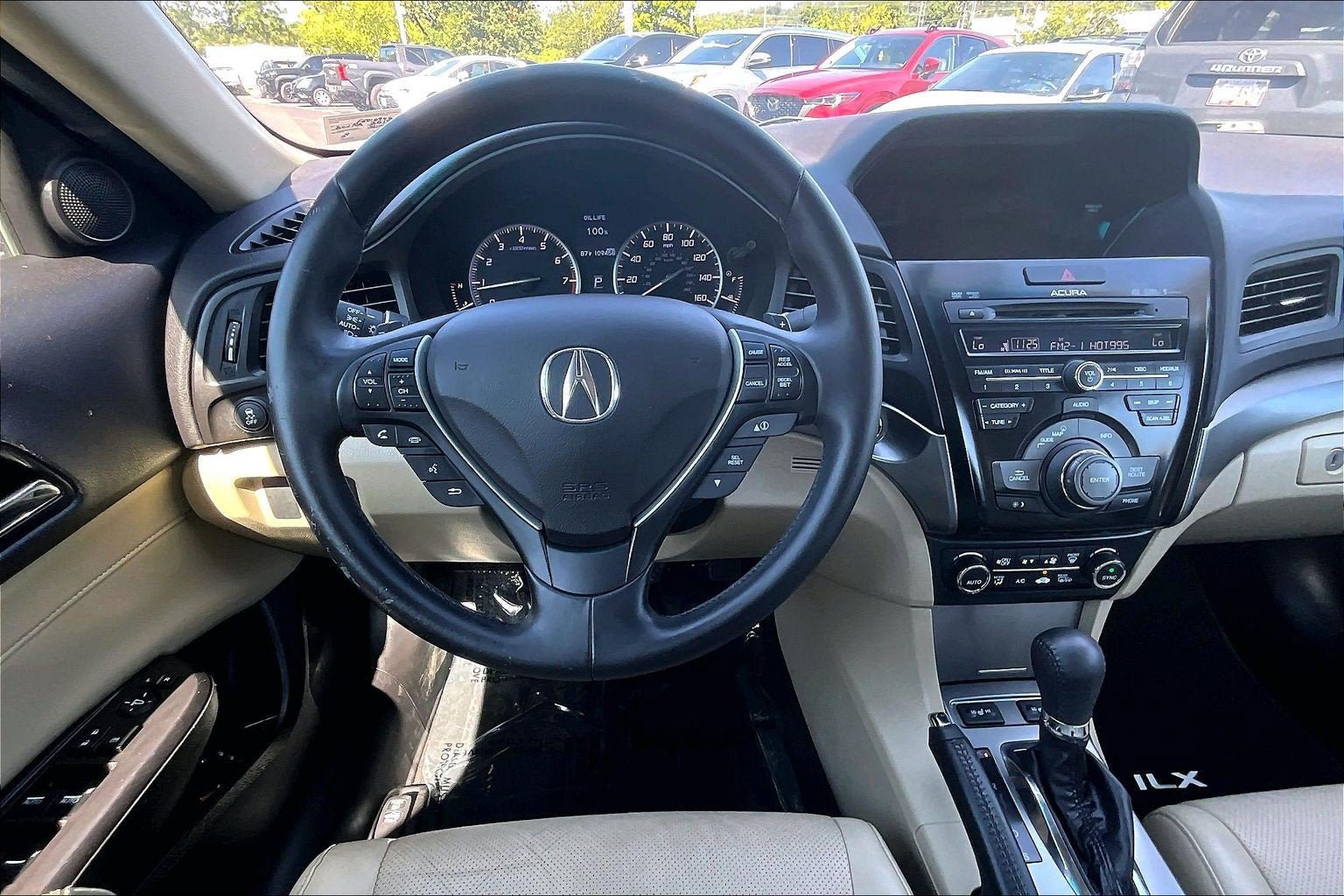 Used 2015 Acura ILX w/ Technology Package FWD image 5