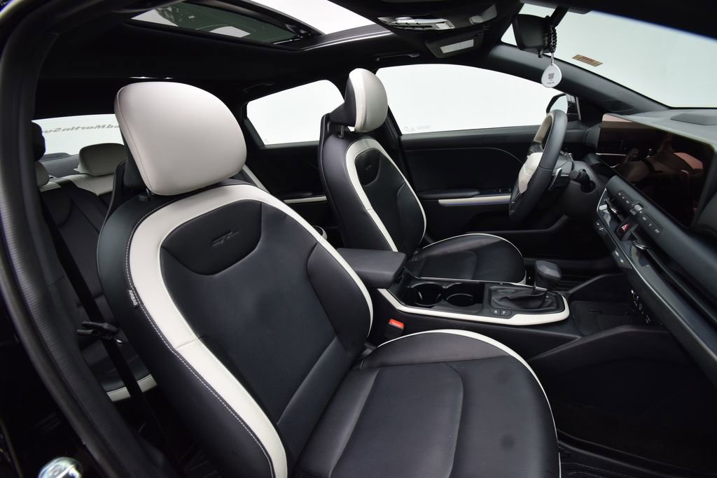 Used 2025 Kia K4 GT-Line Turbo image 21