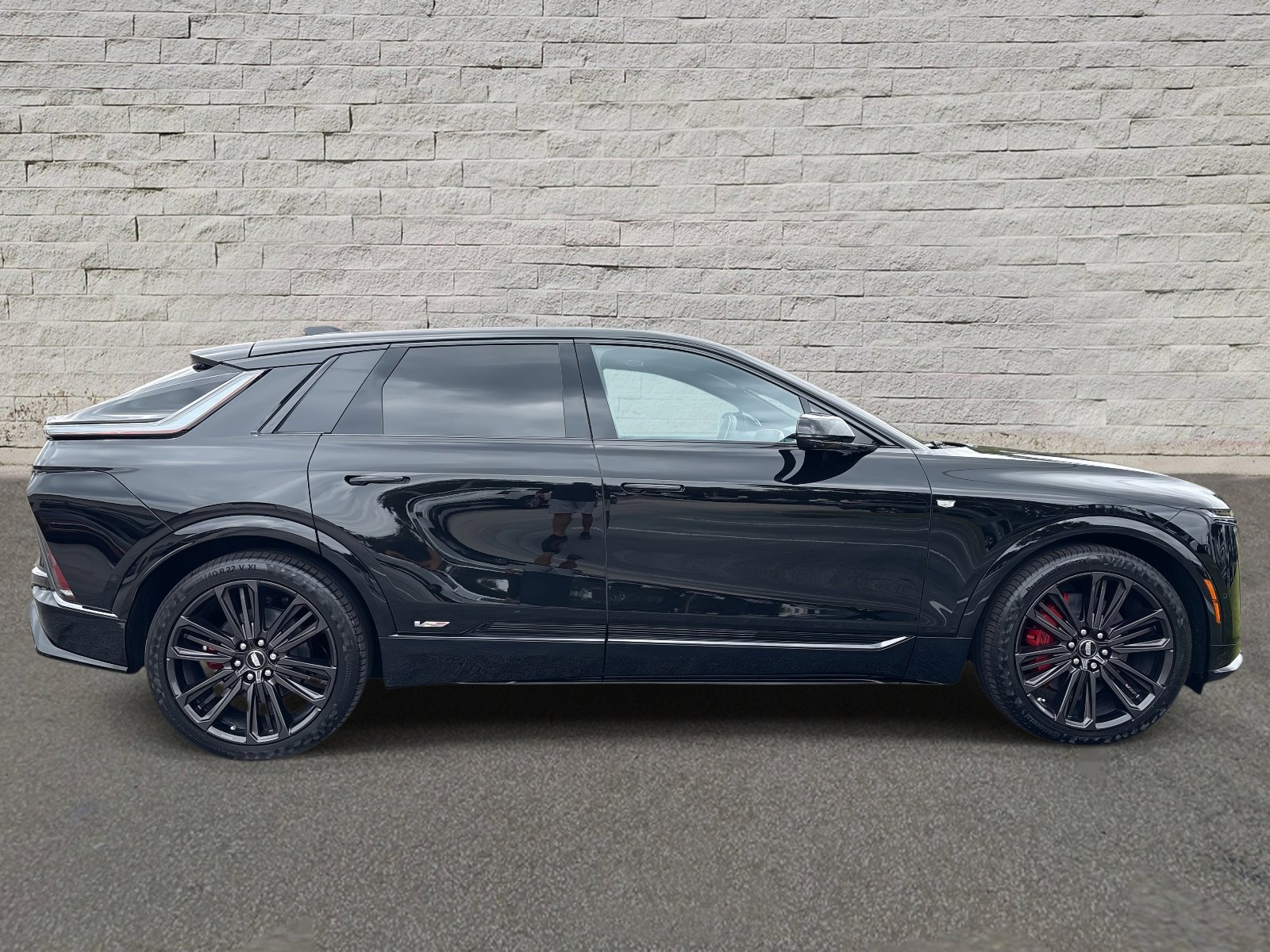 New 2026 Cadillac Lyriq V w/ LPO, Floor Liner Package image 4