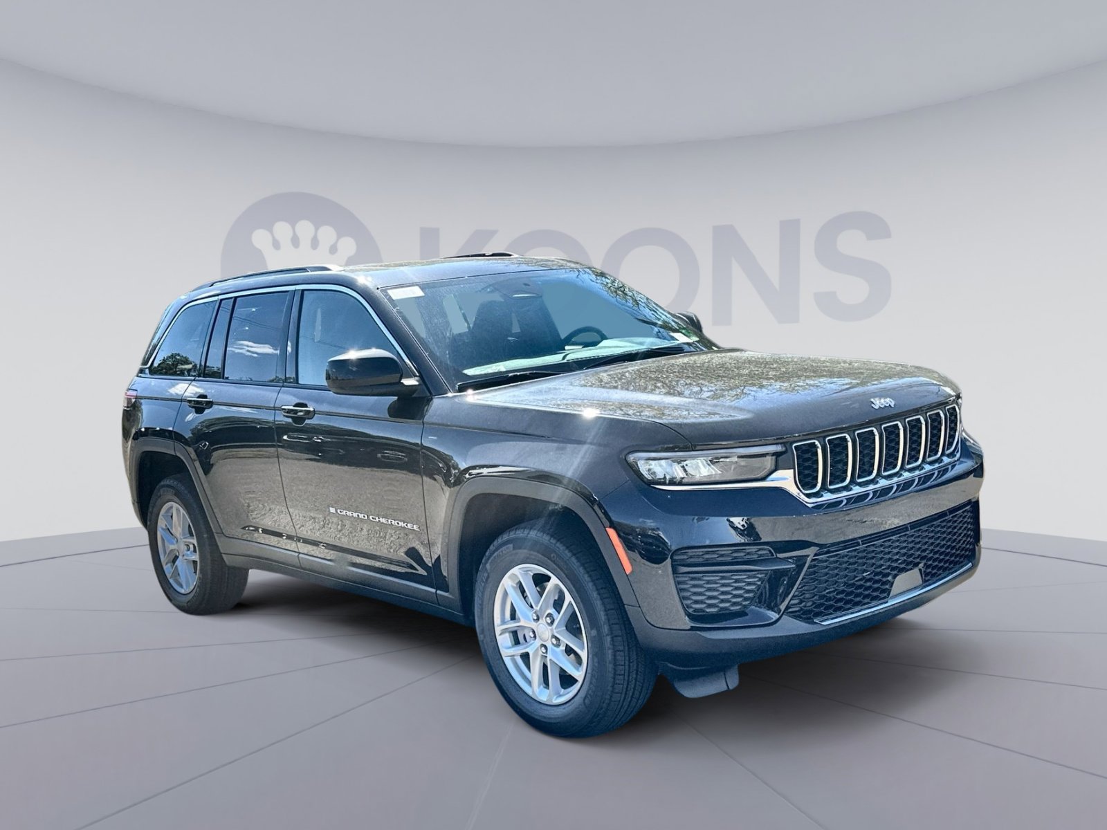 New 2025 Jeep Grand Cherokee Laredo X w/ Luxury Tech Group I image 10