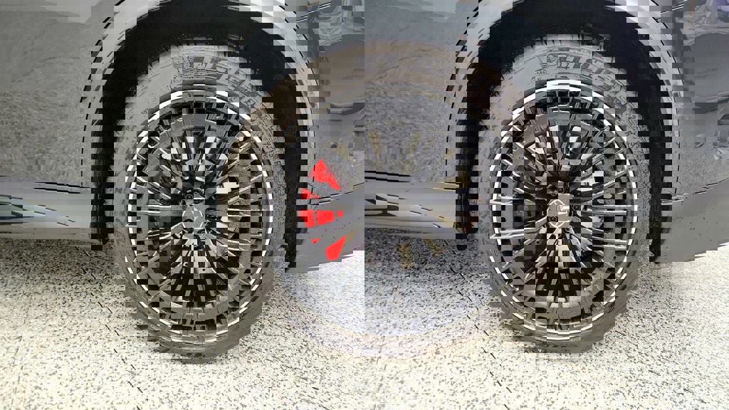 Used 2025 Mercedes-Benz GLC 63 AMG S image 9