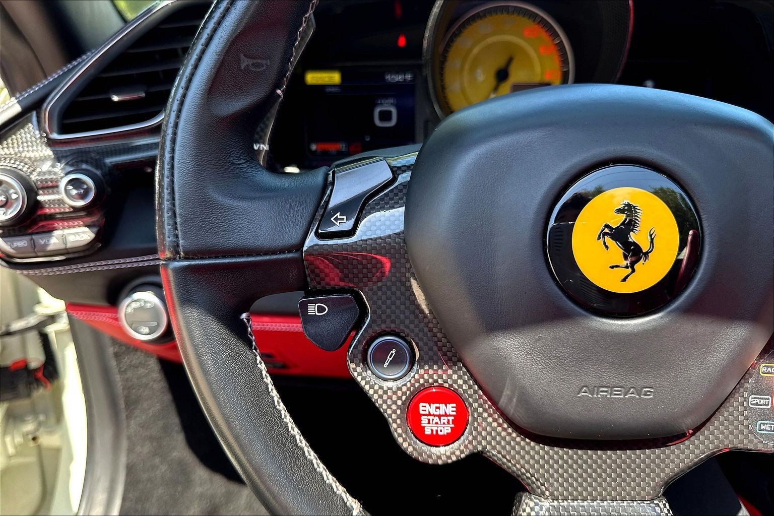 Used 2019 Ferrari 488 Spider RWD image 11