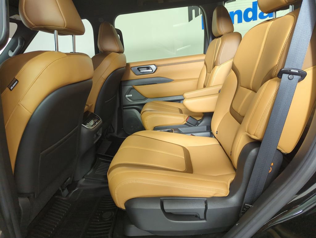 Used 2025 Nissan Armada SL w/ Captain's Chari Seat Package image 20