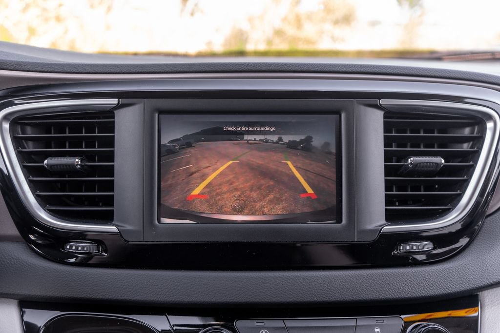 Used 2023 Chrysler Voyager LX FWD image 30