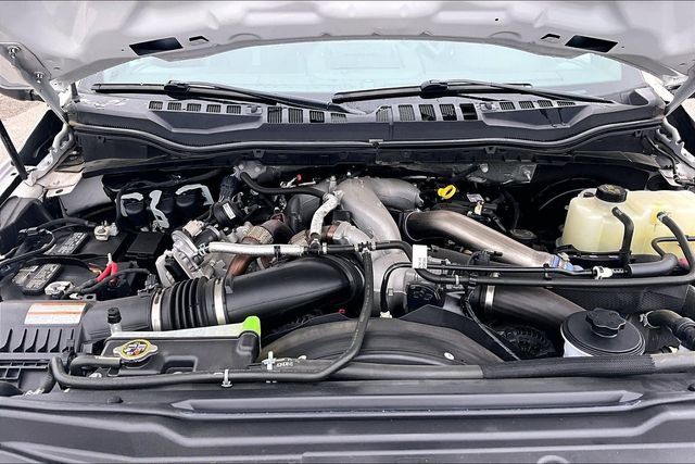 Used 2022 Ford F350 Platinum AWD/4WD image 7