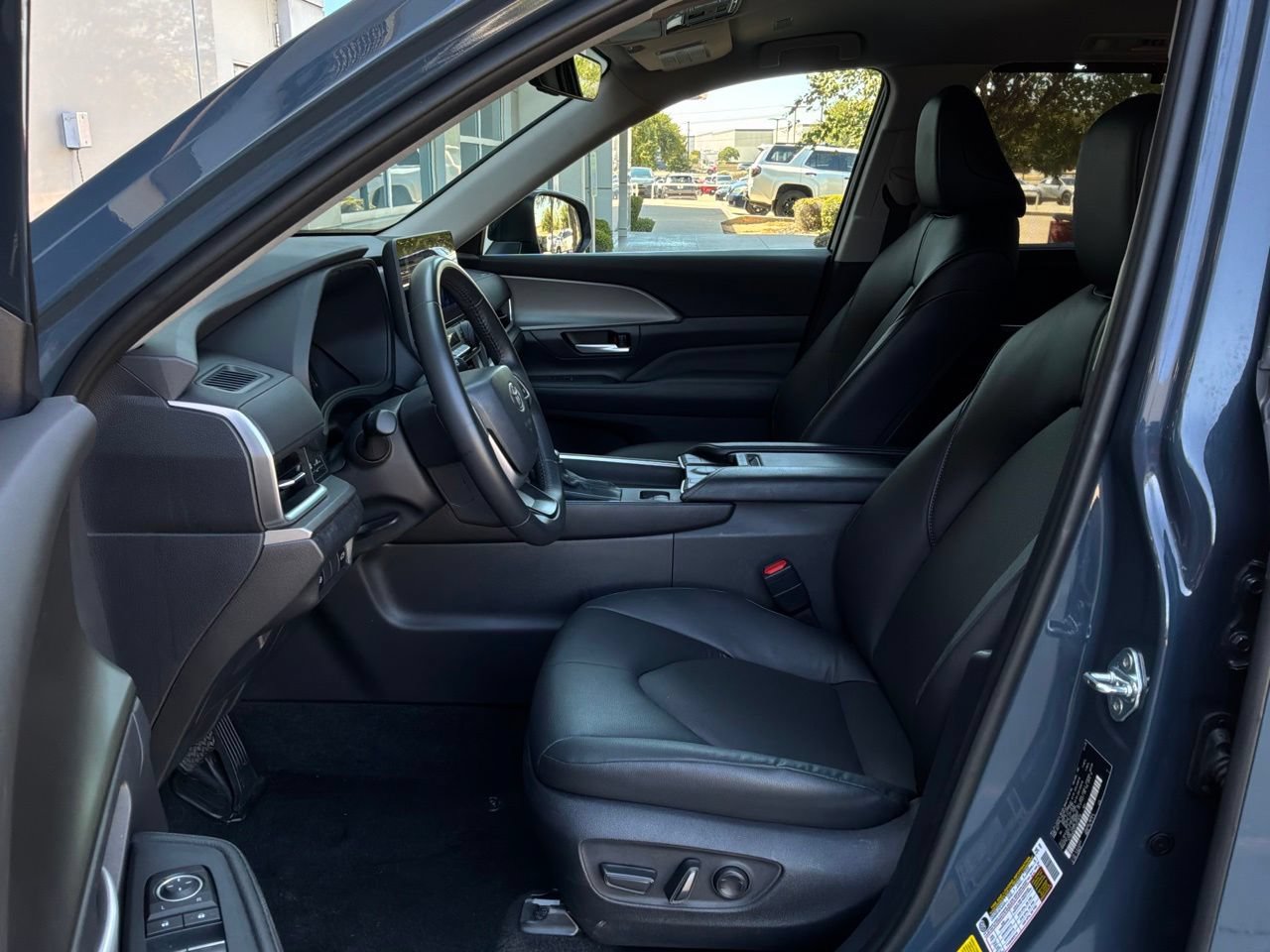 Used 2026 Toyota Grand Highlander FWD image 10