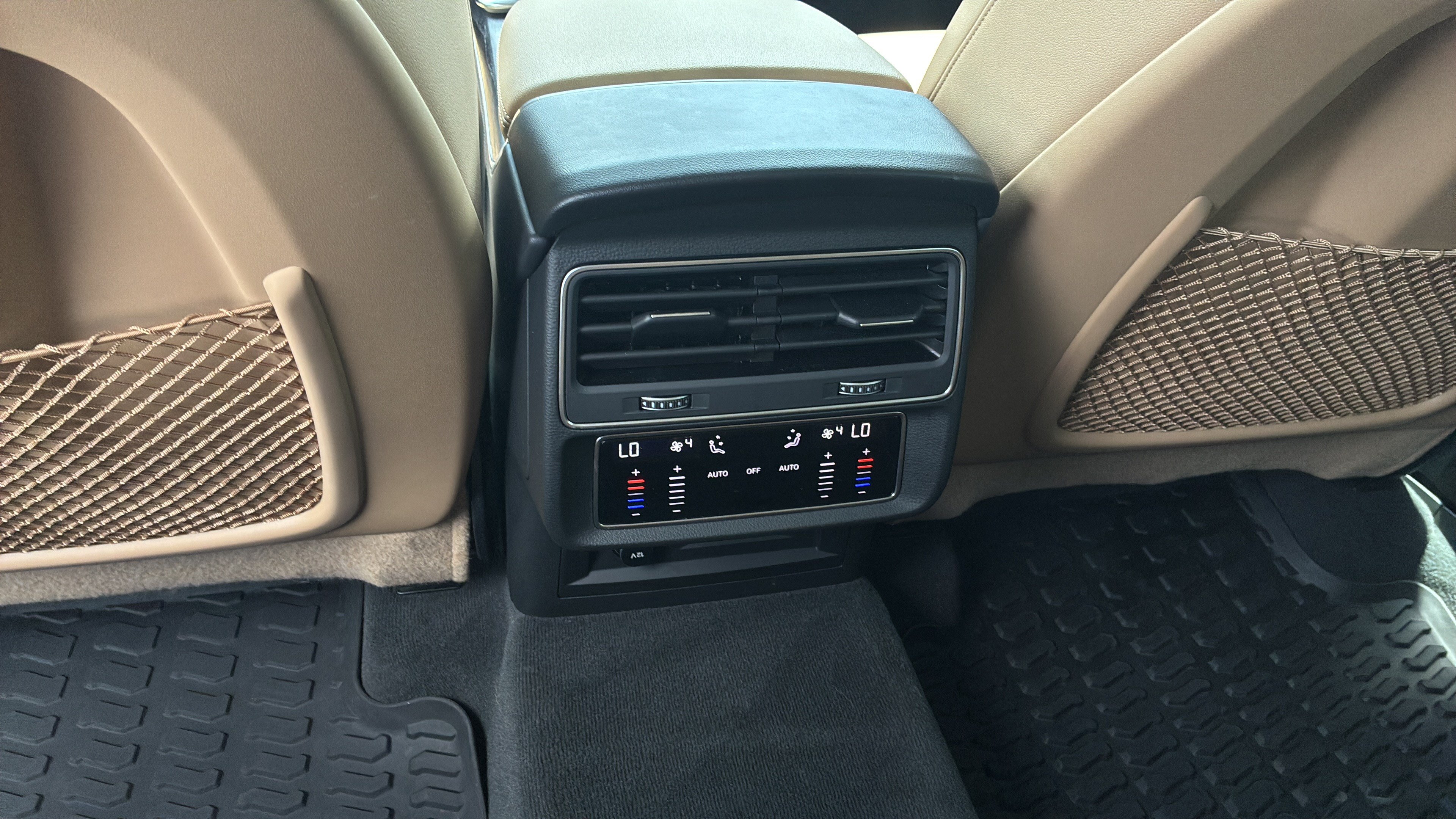 Used 2023 Audi Q8 Premium Plus AWD/4WD image 19