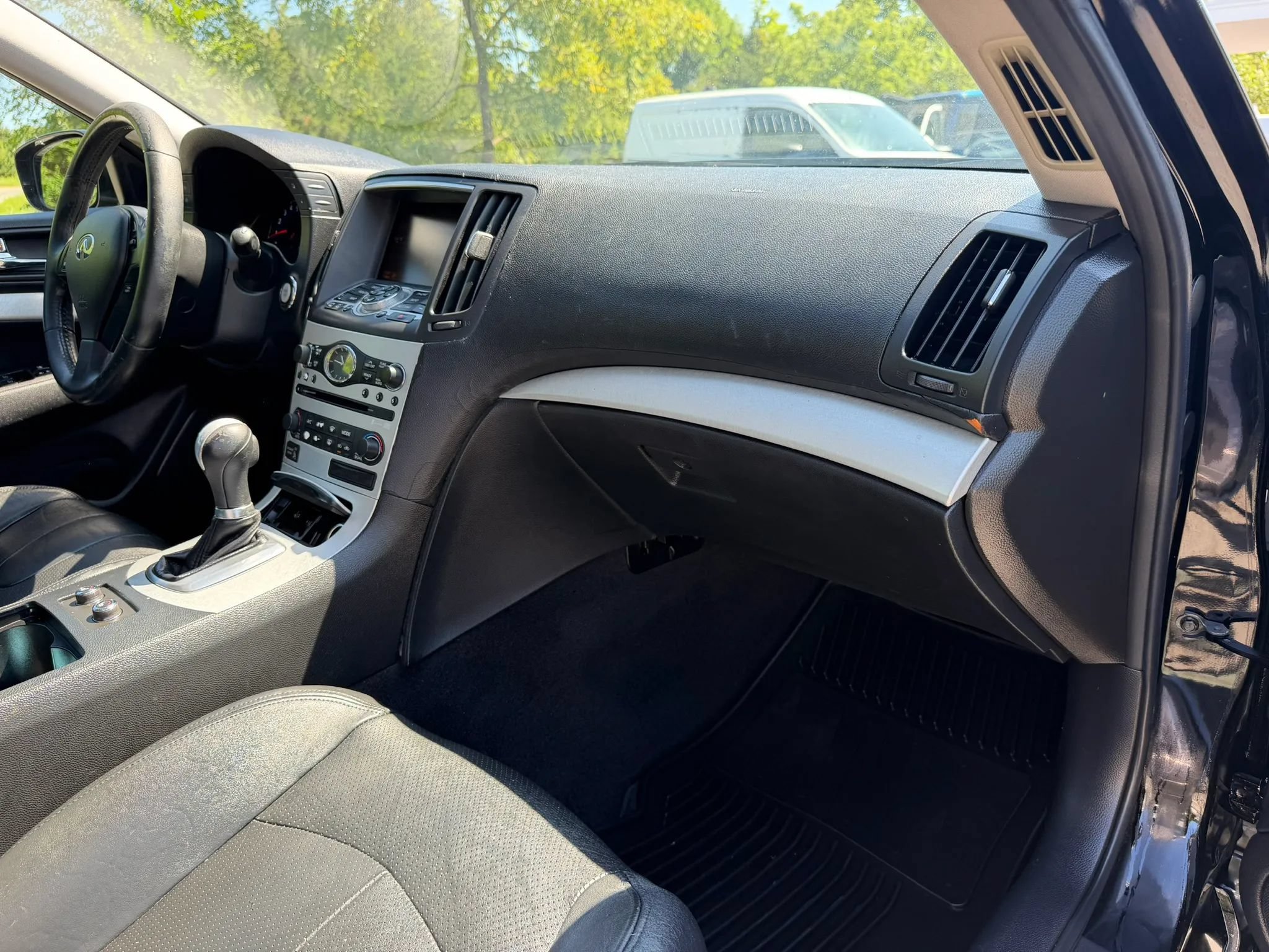 Used 2009 INFINITI G37 Journey w/ Premium Pkg RWD image 12