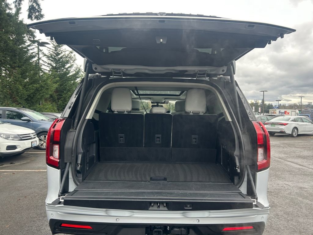 Used 2025 Ford Expedition Active image 24