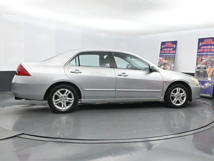 Used 2006 Honda Accord SE image 4