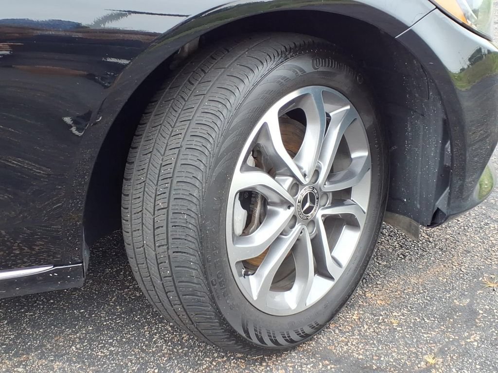 Used 2018 Mercedes-Benz C 300 4MATIC Sedan image 8