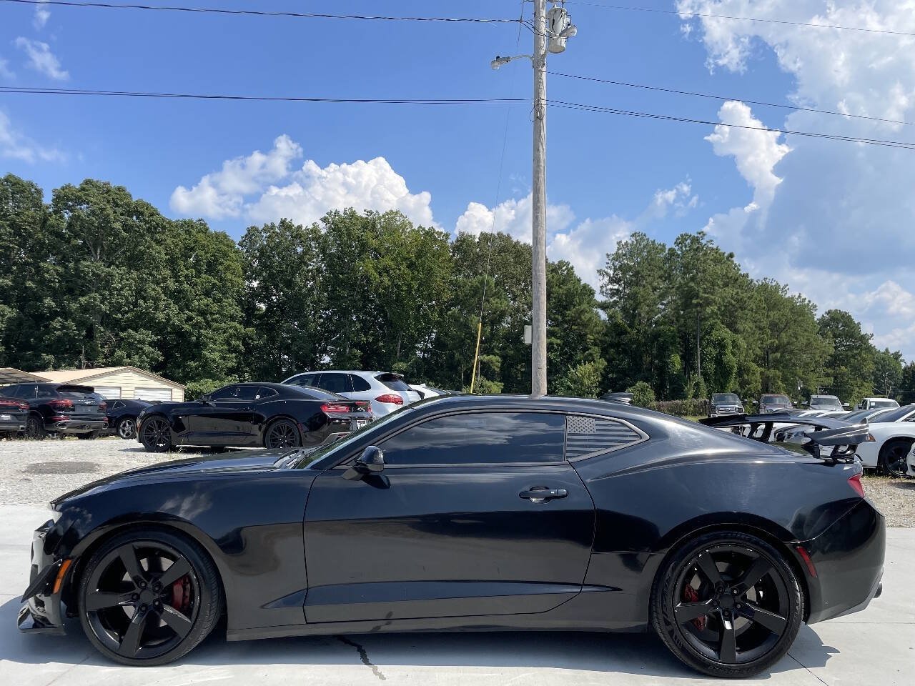 Used 2018 Chevrolet Camaro SS RWD image 4