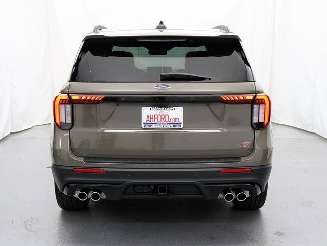 New 2026 Ford Explorer ST w/ Sun And Sound Package image 6
